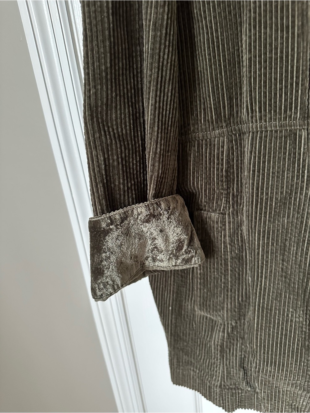 JJill Women’s Olive Green Corduroy with velvet trim barn coat - Picture 3 of 11